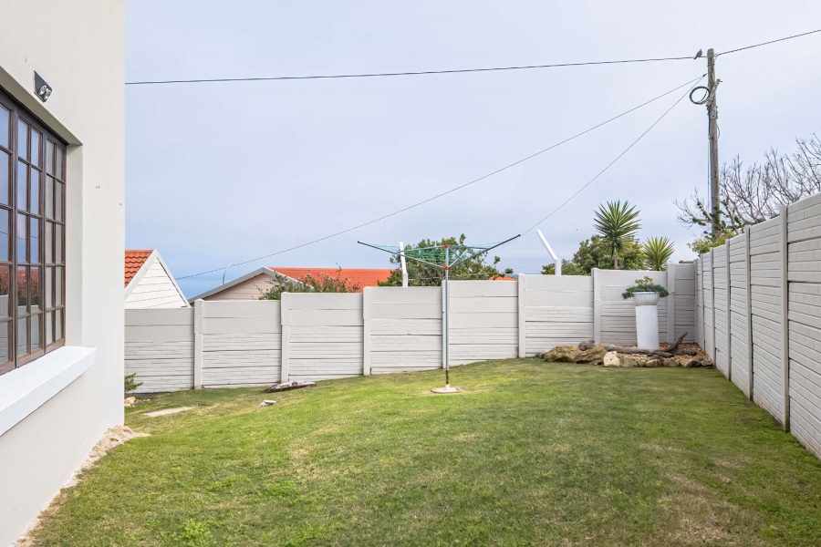5 Bedroom Property for Sale in Dana Bay Western Cape